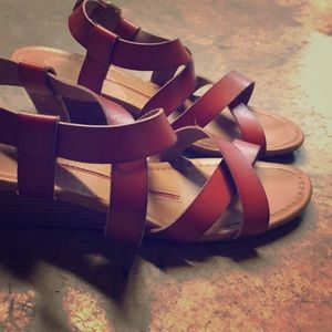 New Directions Strappy Cognac Wedges